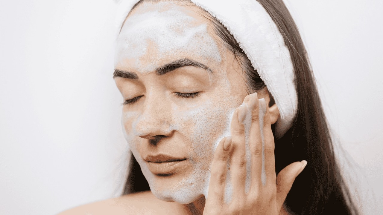 Additional Tips for Maintaining a deep-cleansed face
