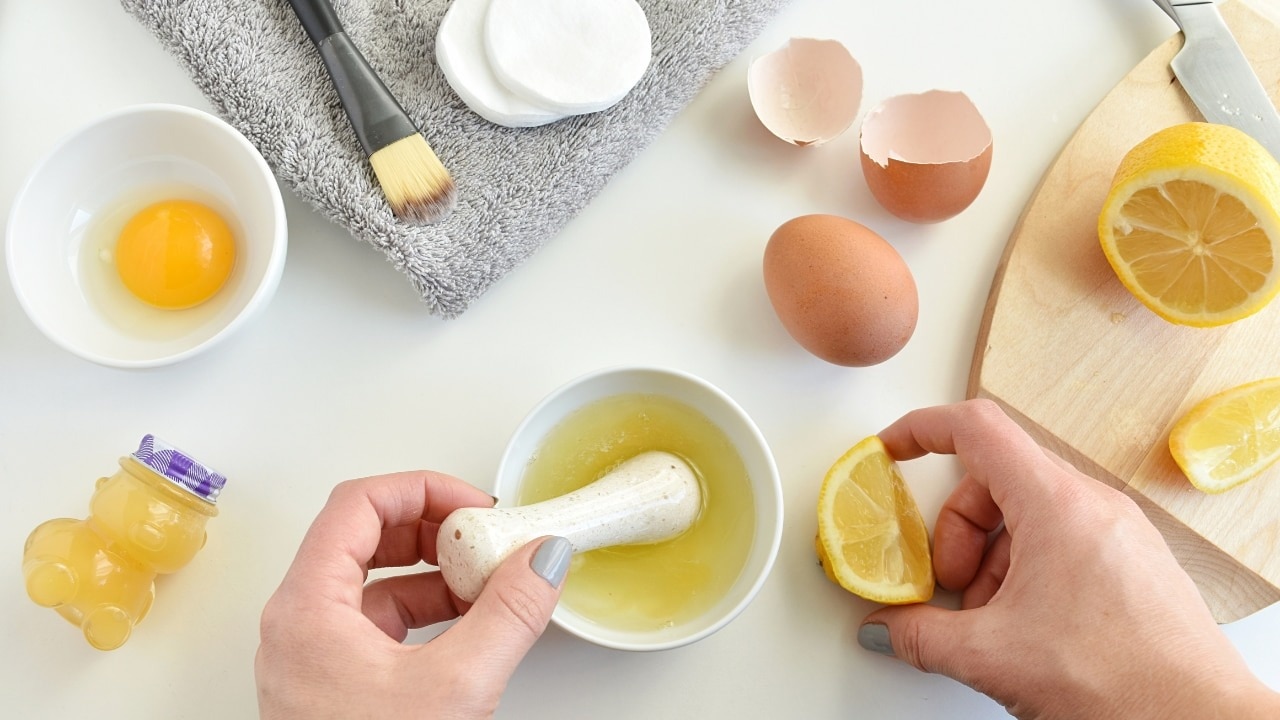 Egg-and-lemon-mask