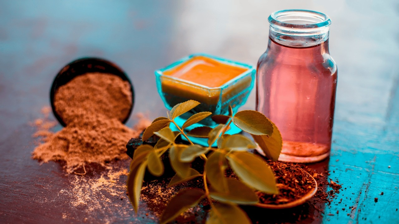 Rose Face Pack With Sandalwood Powder