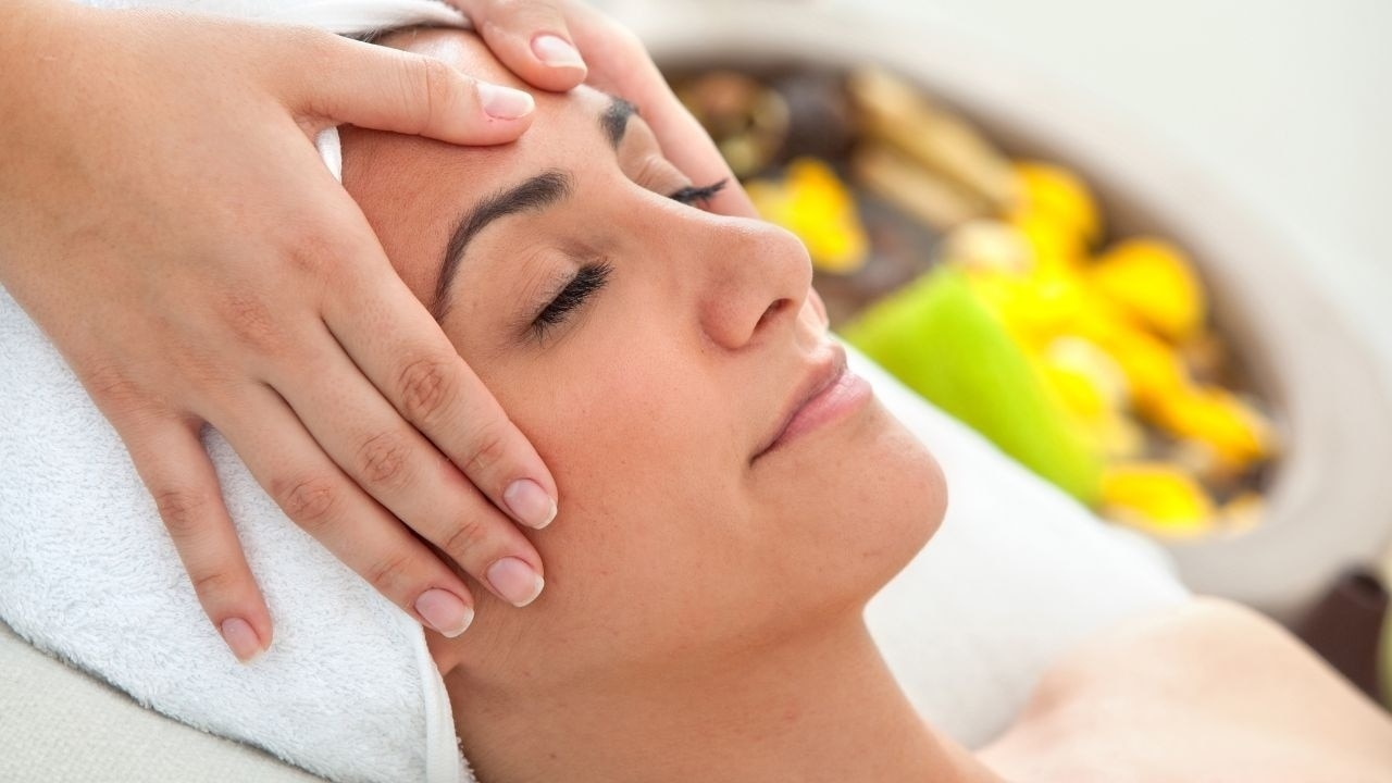 Massaging Your Face