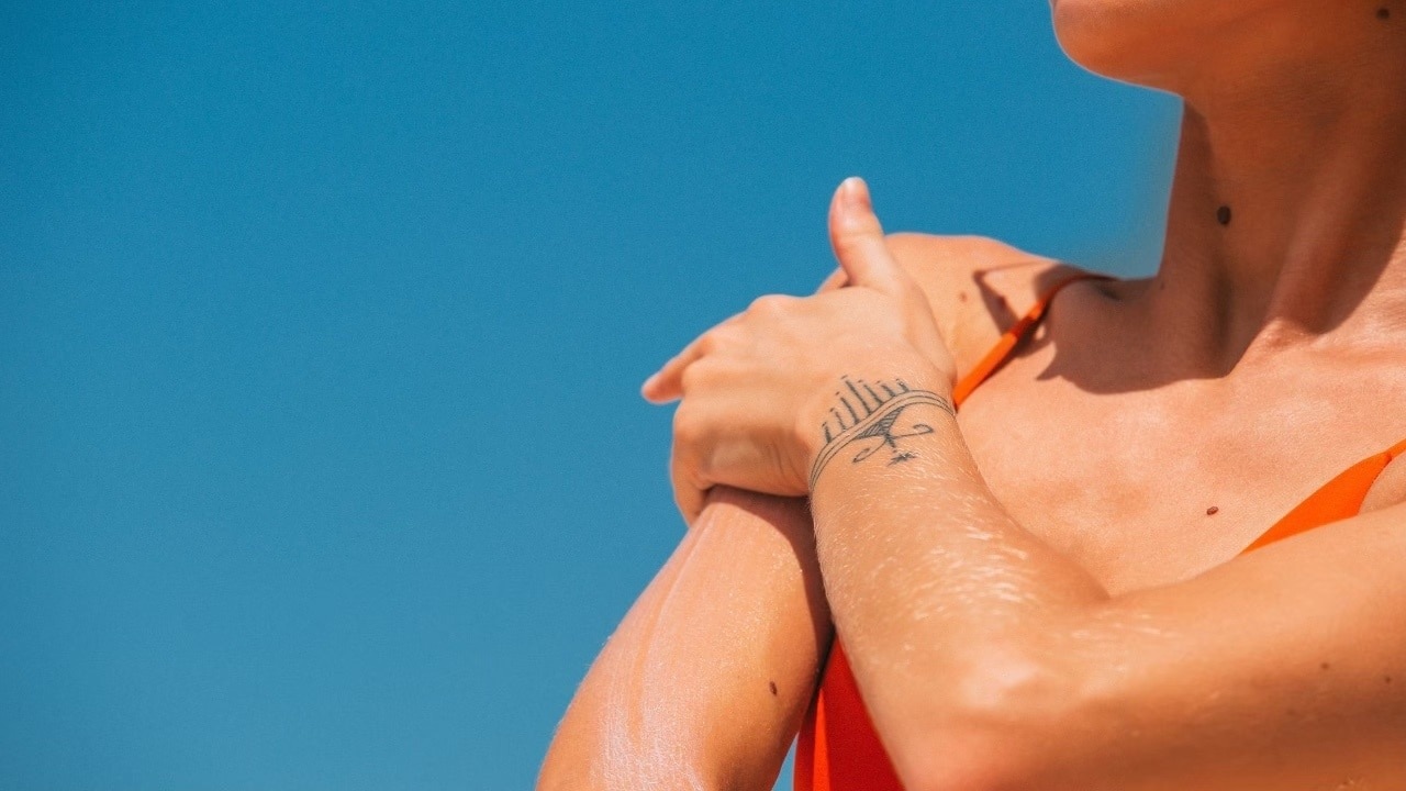 Pat the sunscreen