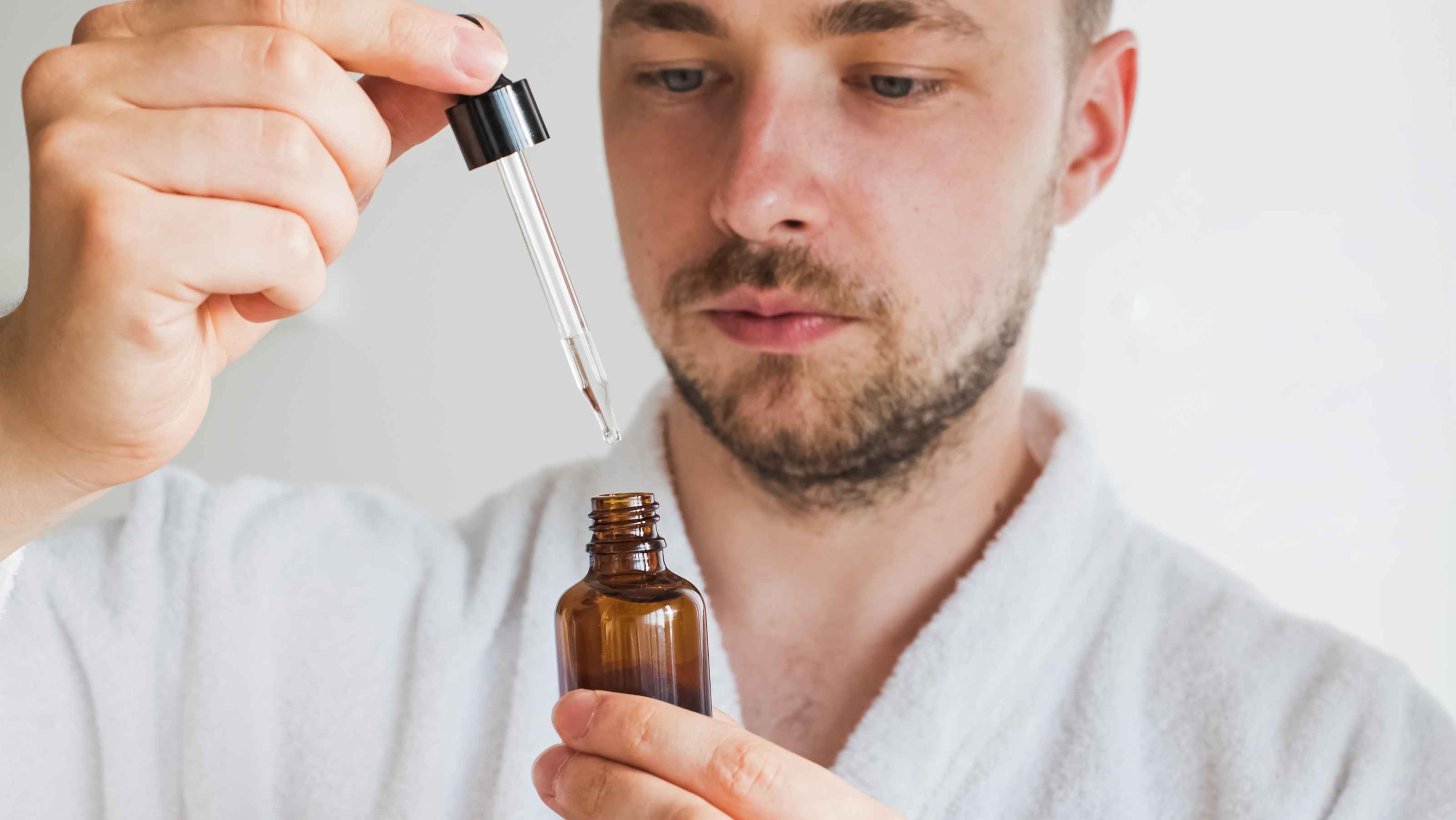 How to Apply Hair Serum for Men: Expert Tips