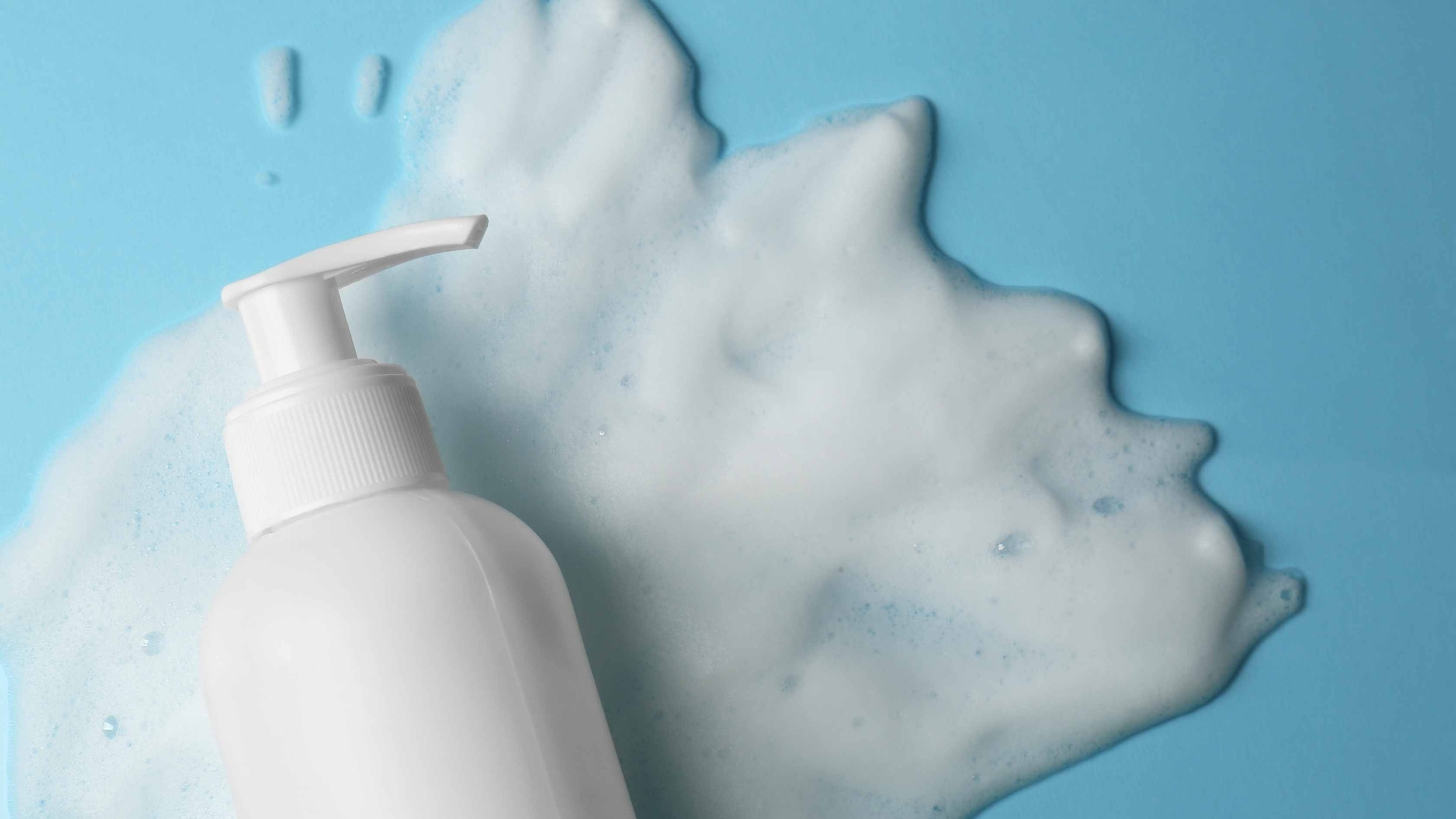 How  to Choose the Best Face Wash for Oily Skin Based on Skin Needs