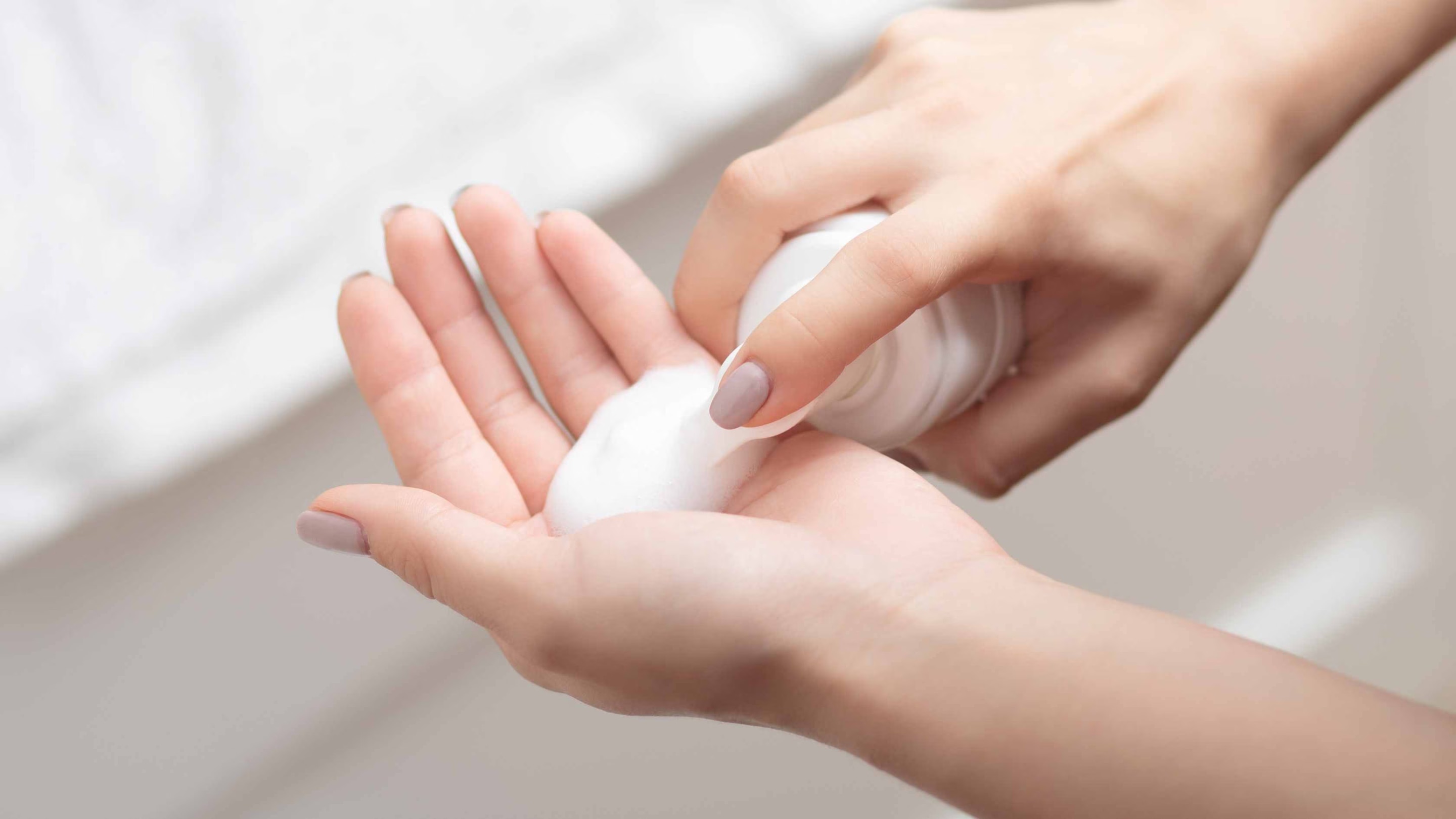 Morning &amp; Night Routines for Oily Skin