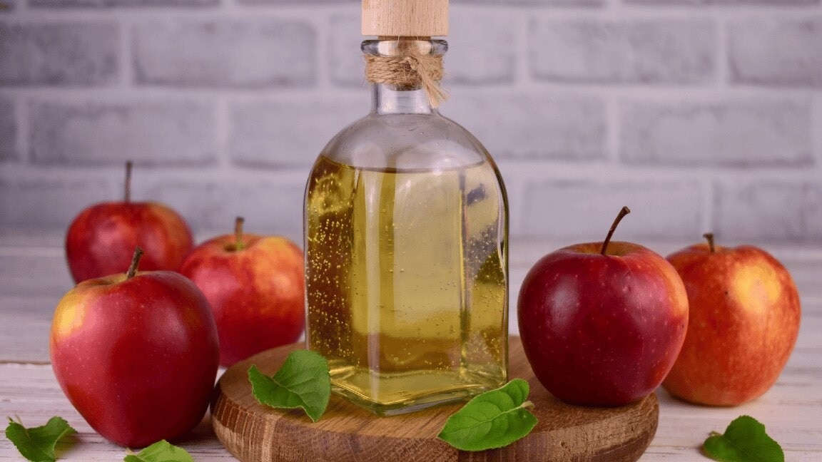 Apple Benefits For Skin: An Apple A Day Keeps Dull Skin Away!