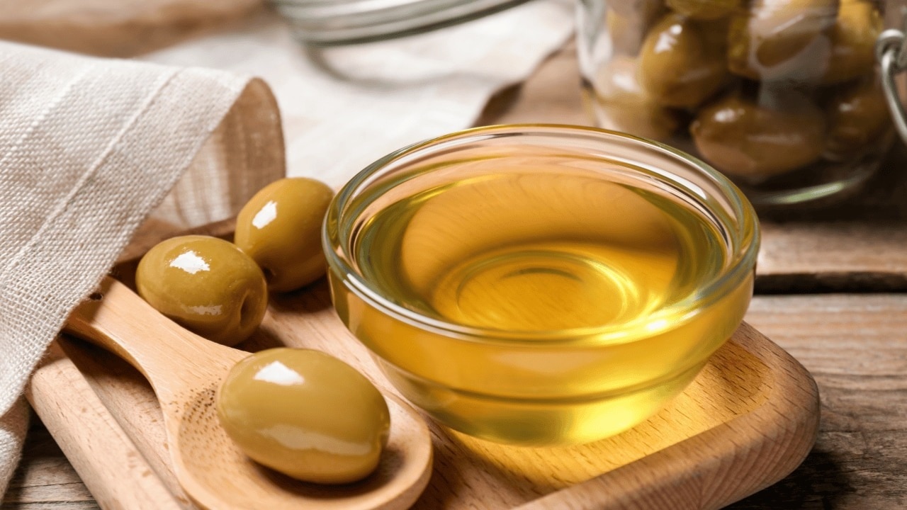 Aloe Vera and Olive Oil