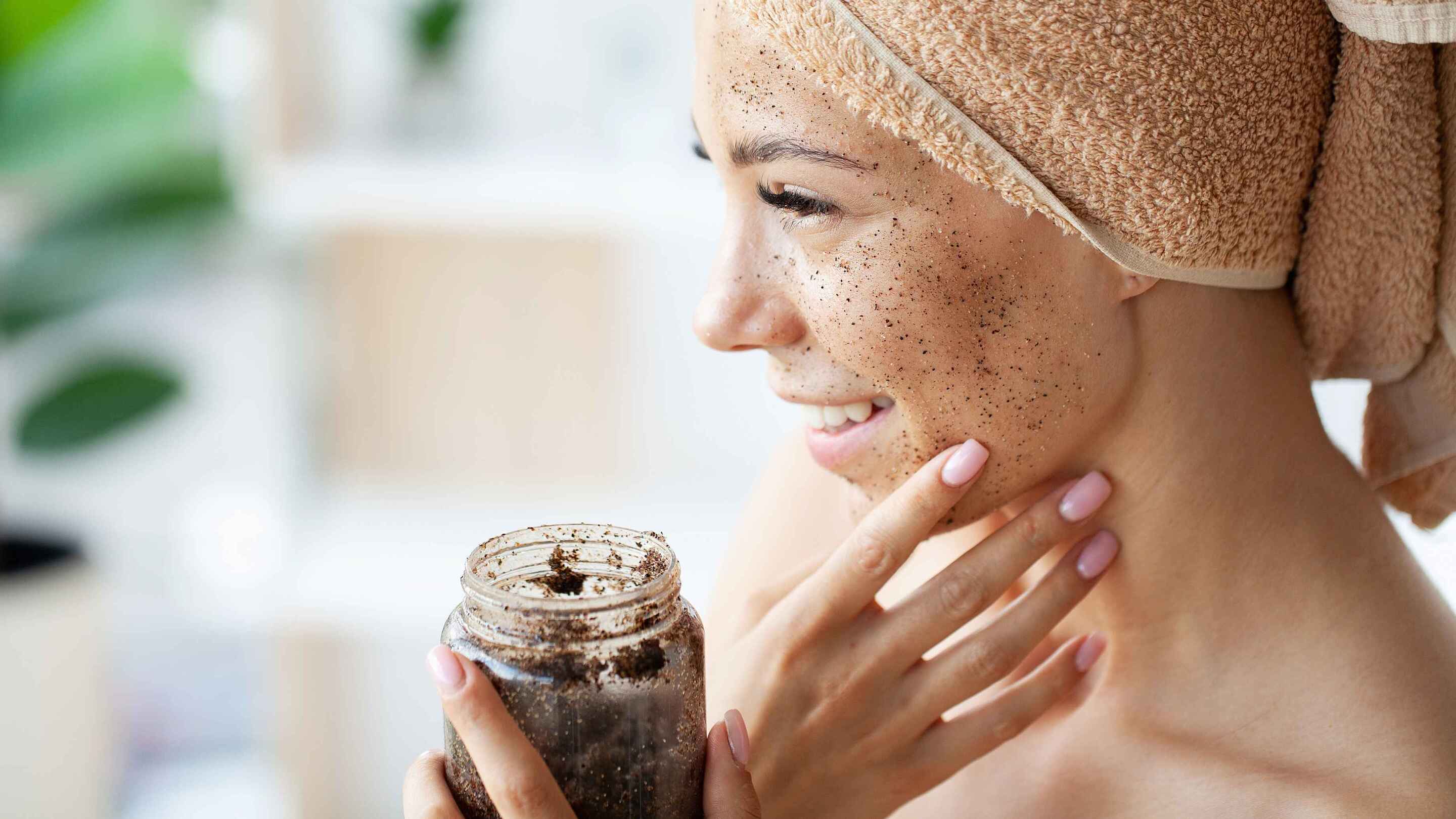 How to Apply Coffee Face Pack & Aftercare Tips