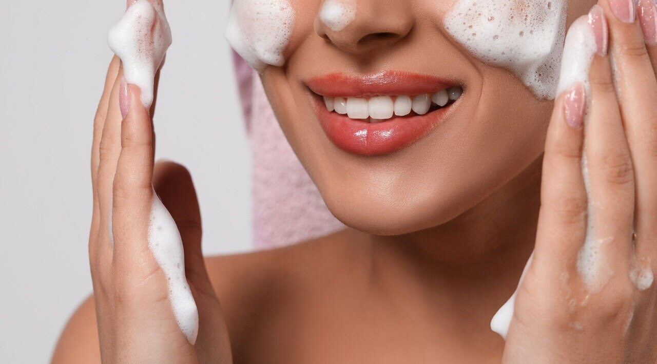 Skin Pre - Cleanse &amp; Moisturise for a Flawless Base