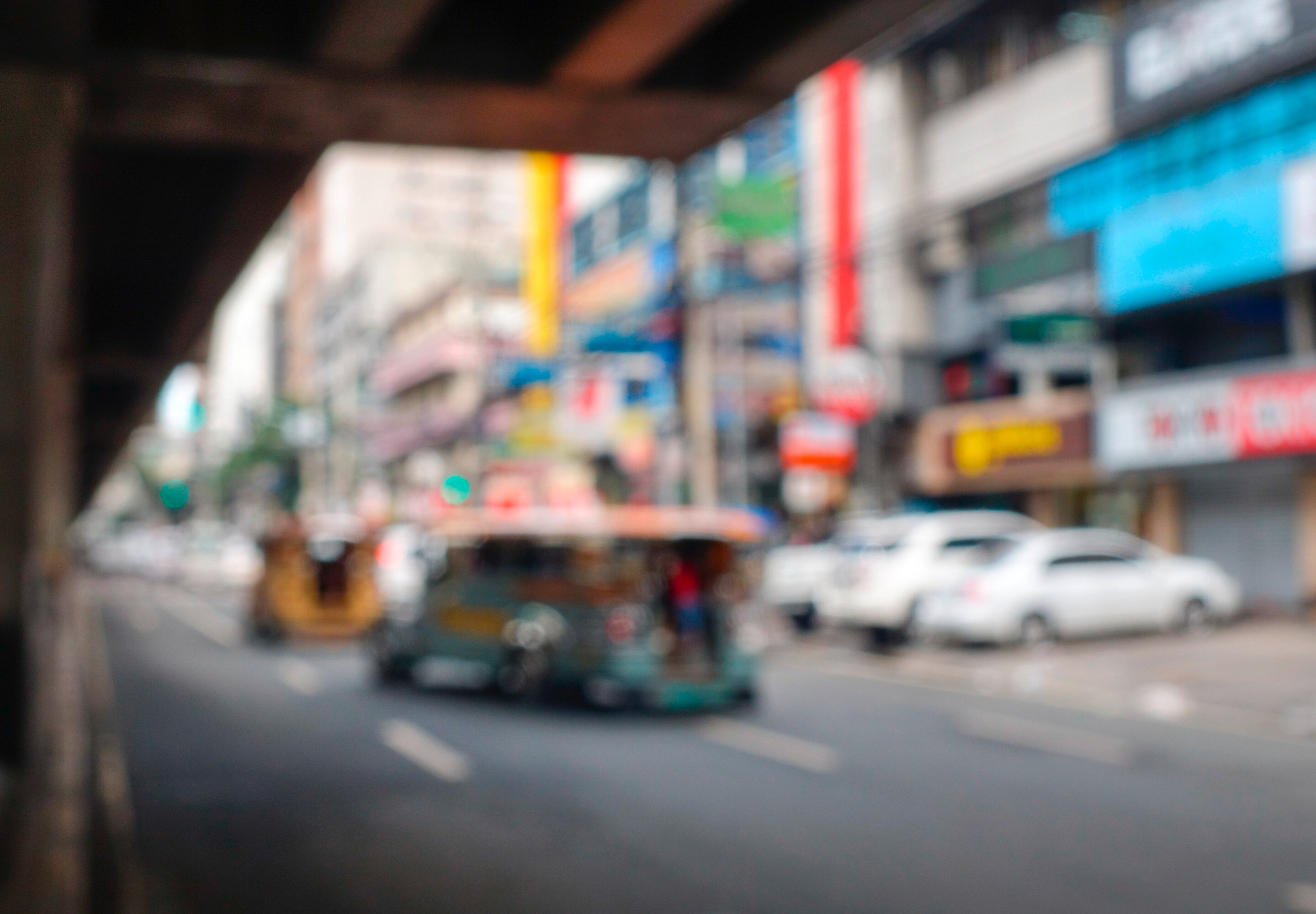 Blurry shot of street in the Philippines.
