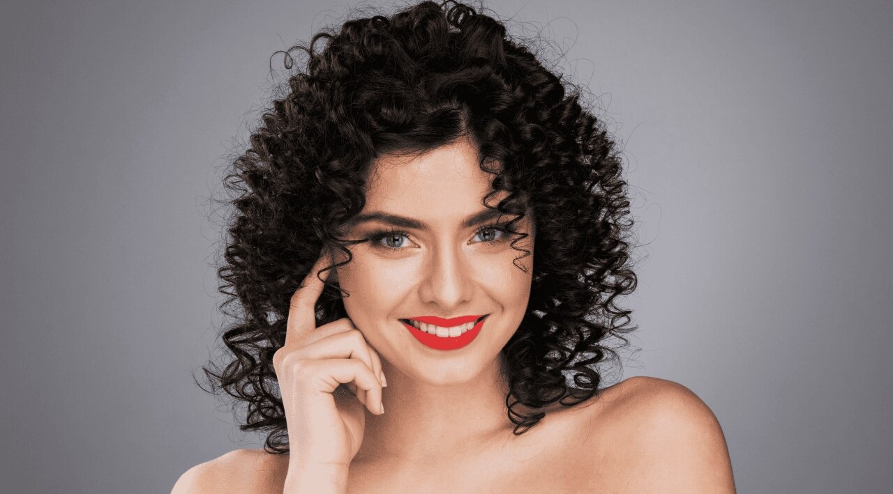 Messy crop for curly hair