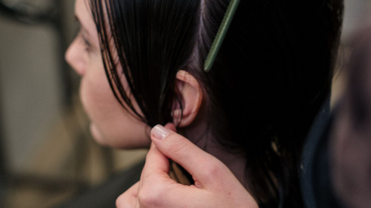 1. Choose the right haircut 