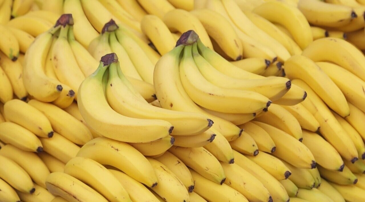 1. Banana And Mint Face Pack