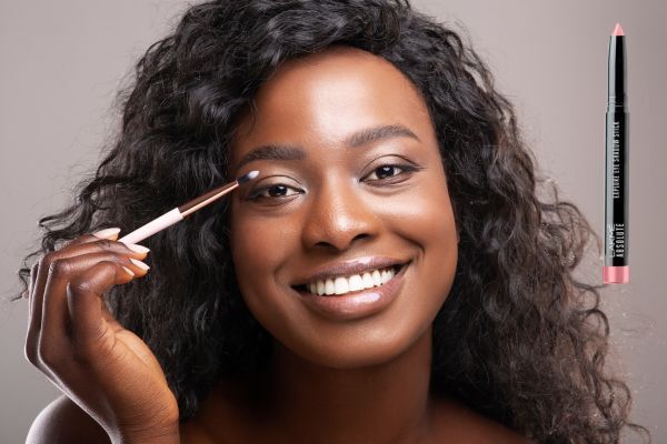 Eyes on You: A step-by-step Guide to Flawless Eye Makeup