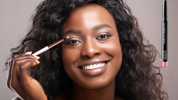Eyes on You: A step-by-step Guide to Flawless Eye Makeup