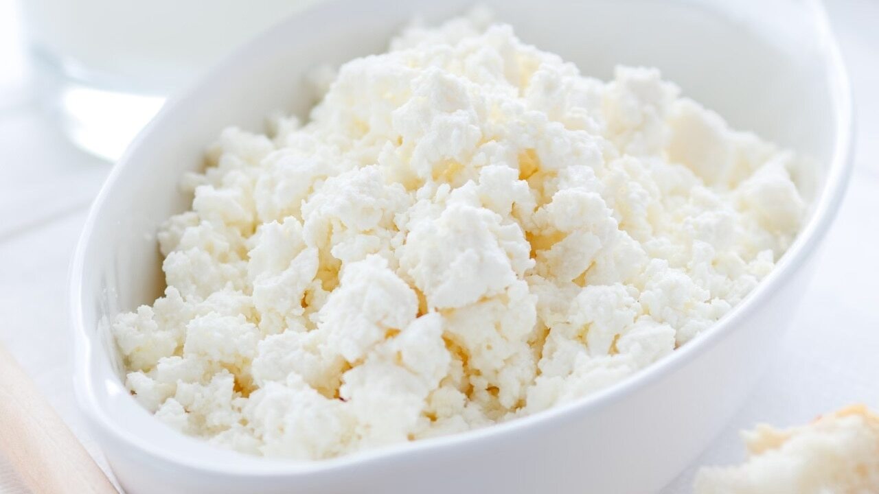 Curd and gram flour