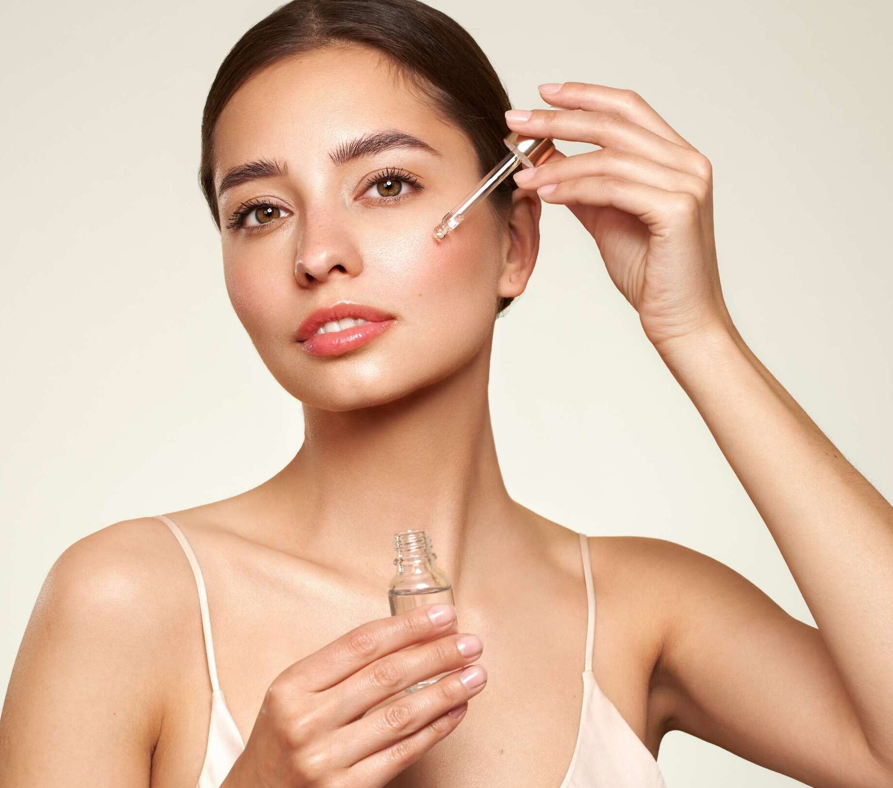 Image of Face Serum Benefits and How to Use It for Glowing Skin