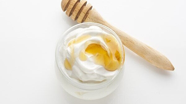 Apple cider vinegar + Honey hair mask