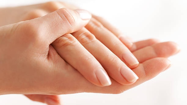 accelerate-nail-growth-naturally