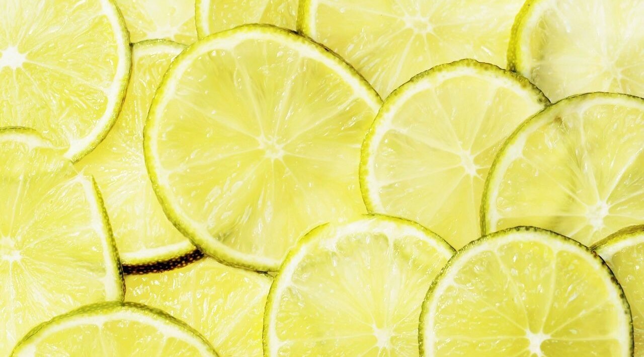 5. Lemon And Mint Face Mask