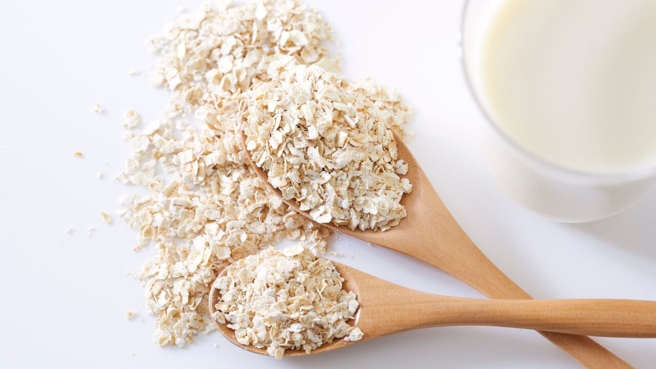 6. Mint, Oats &amp; Cucumber Face Scrub
