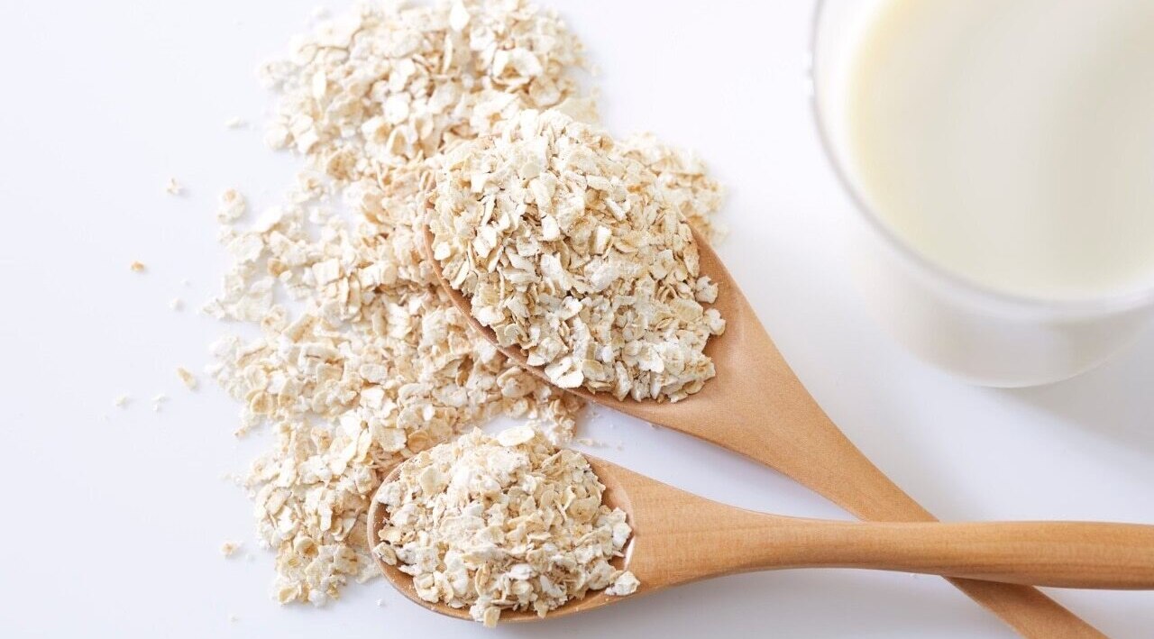 6. Mint, Oats &amp; Cucumber Face Scrub