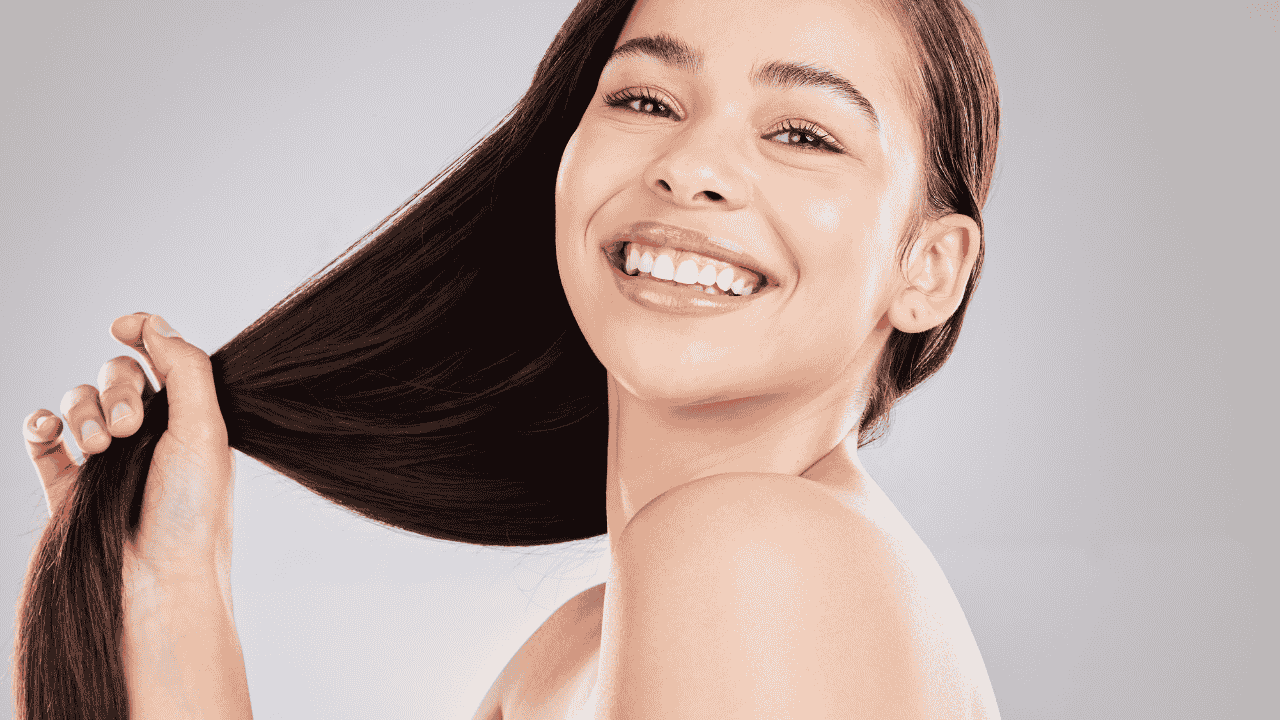 2. Strengthens the hair 