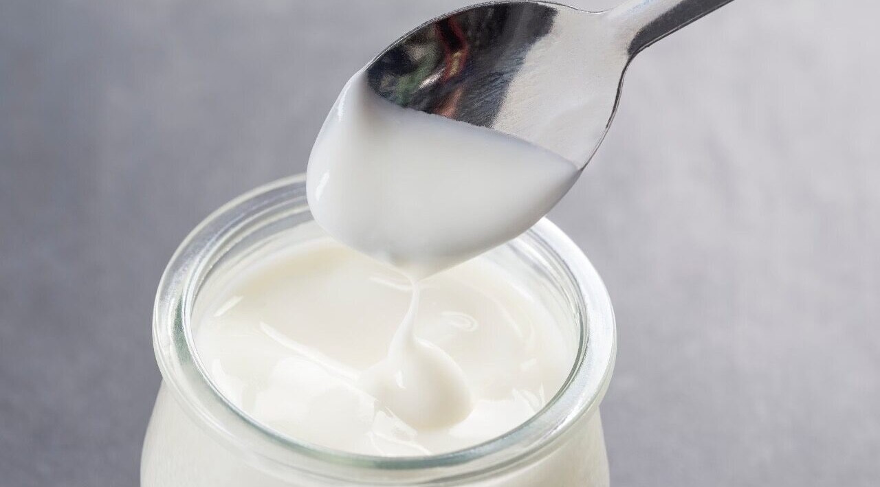 7. Yogurt, Multani Mitti And Mint Face Mask