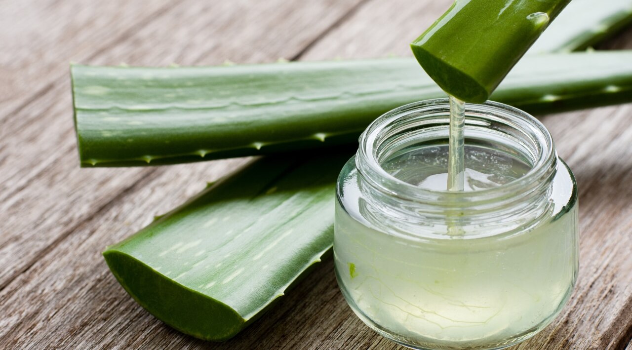 Aloe vera and honey mask