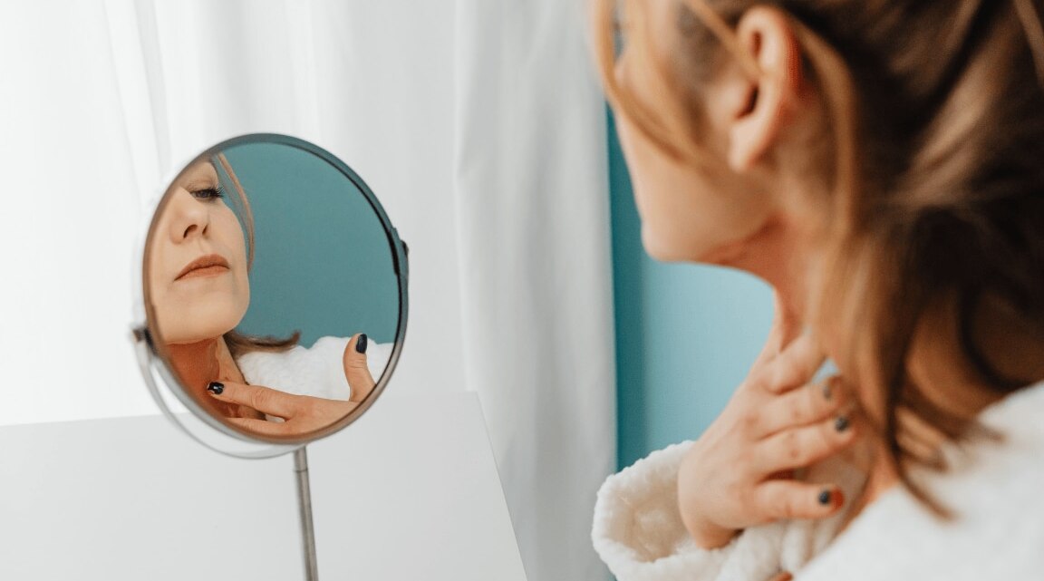 What Causes Dark Neck: Symptoms And Treatment For A Black Neck