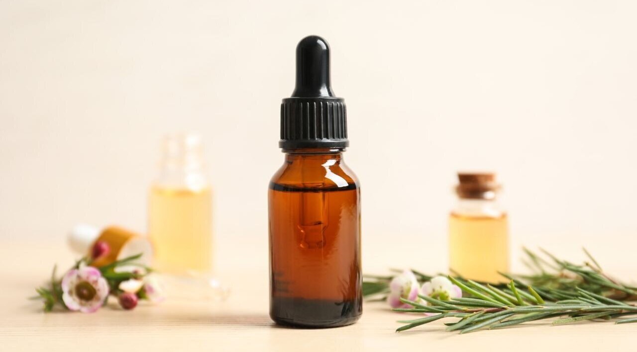 Tea tree oil for fungal acne