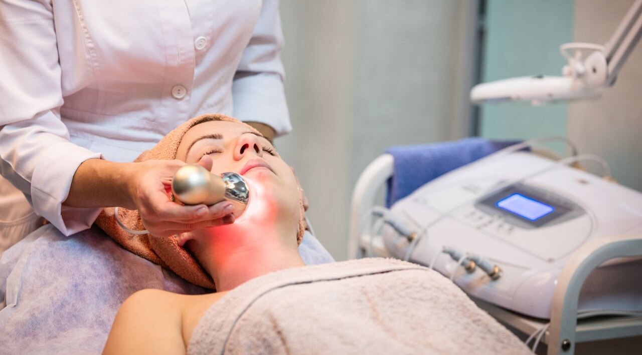 Facial for pimples: The dos to remember