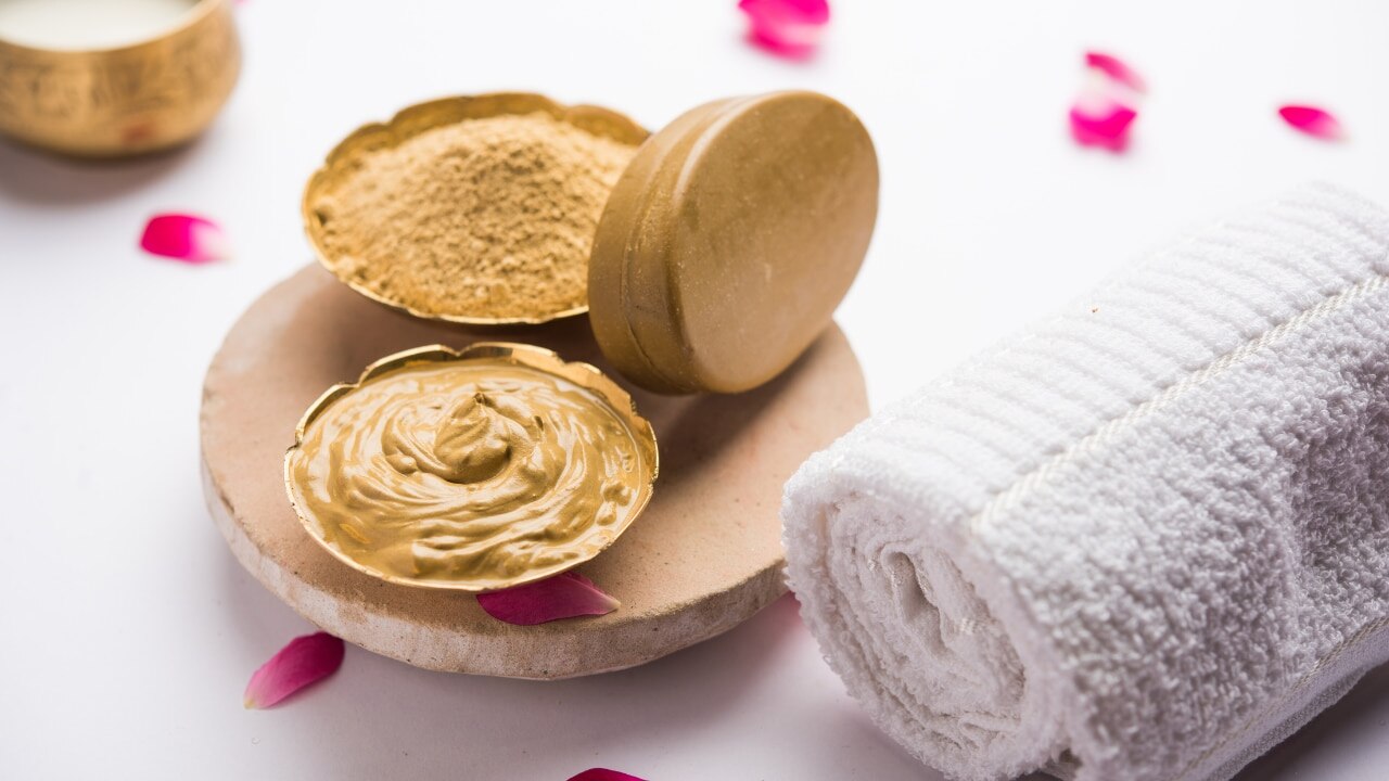 FAQs-on-Using-Multani-Mitti-for-Pimples