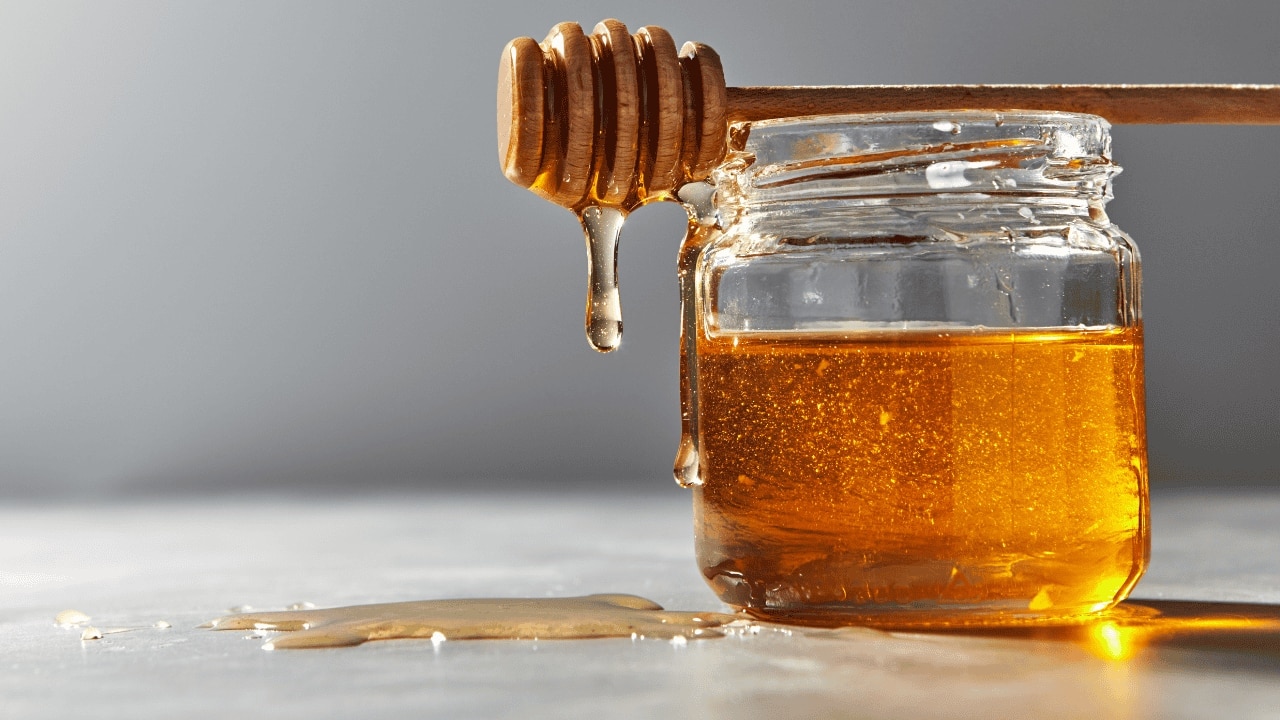 05. Aloe Vera And Honey Face Mask