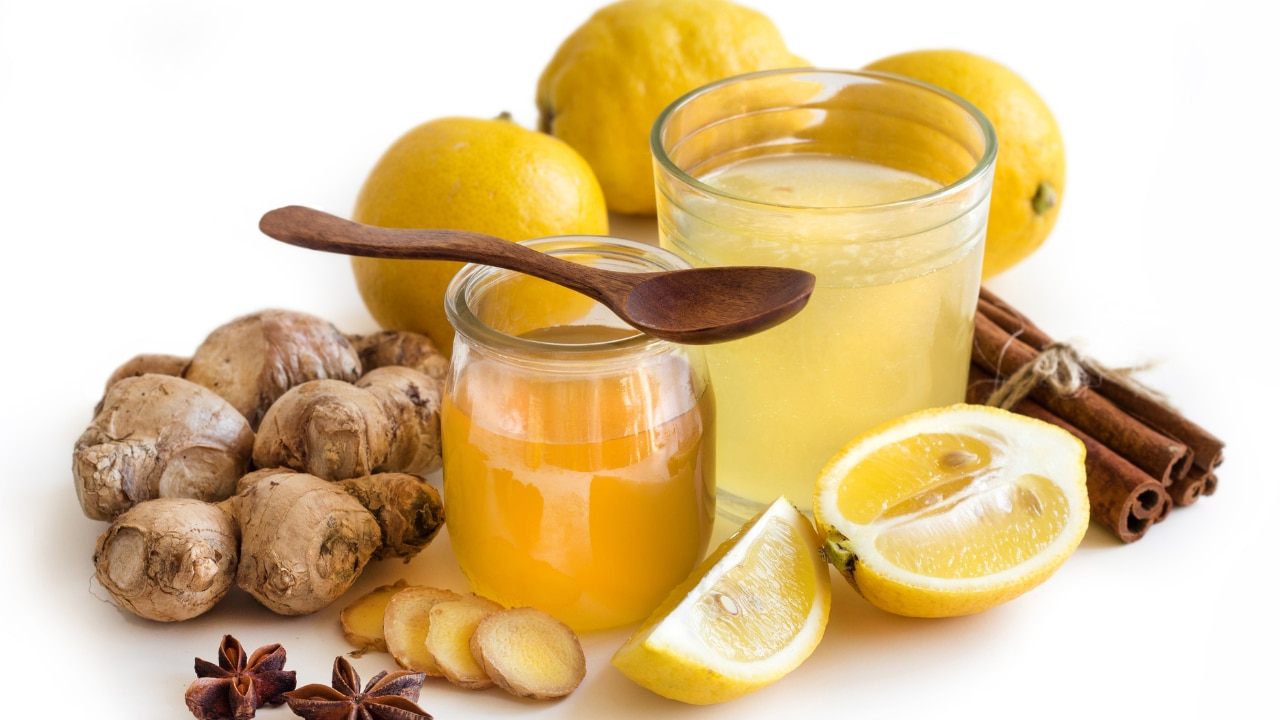 3.Lemon juice and cinnamon