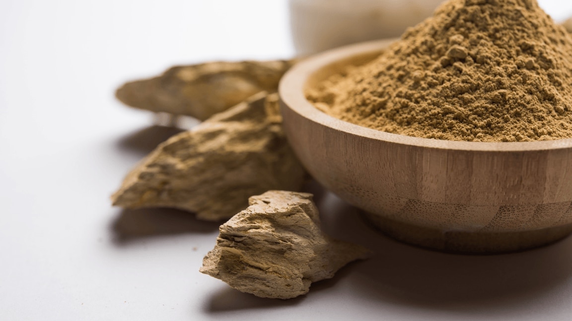 How to use Multani Mitti for Pimples