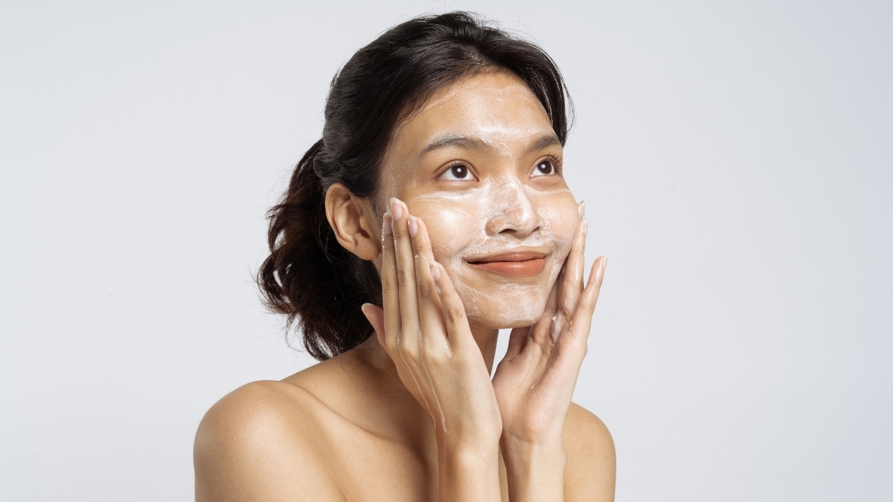 Niacinamide Face Wash or Niacinamide Toner