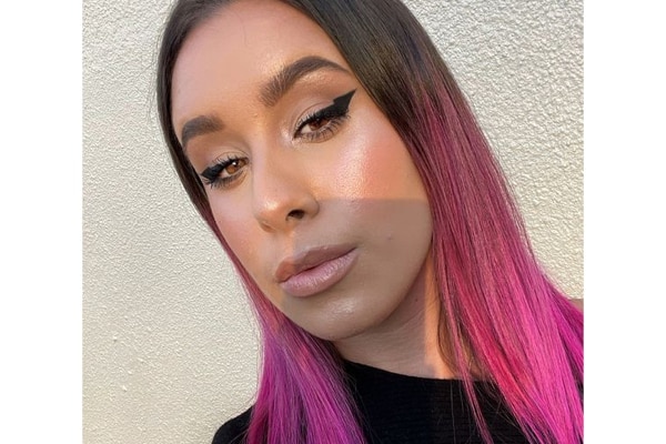 Eyelash curler for the perfect cut crease