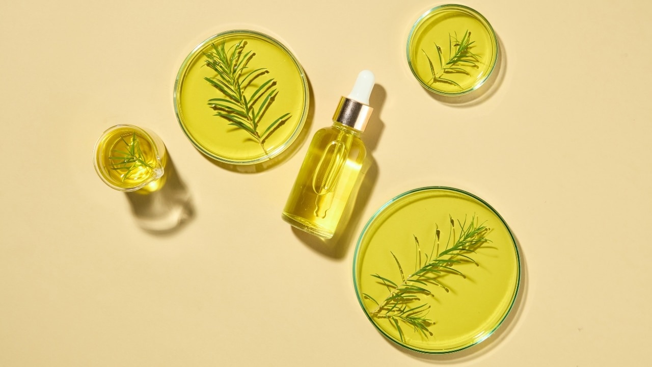 Tea Tree Oil &amp; Aloe Spray