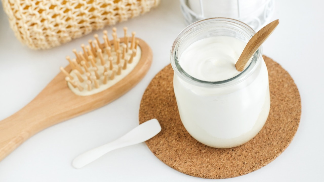 Yogurt Hair Mask for Dandruff