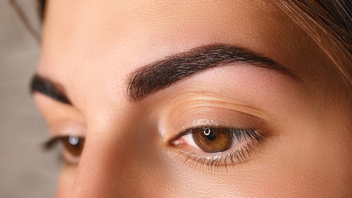 Image of How to Make Eyebrows Thicker: Growth Tips, Home Remedies & Grooming Tricks