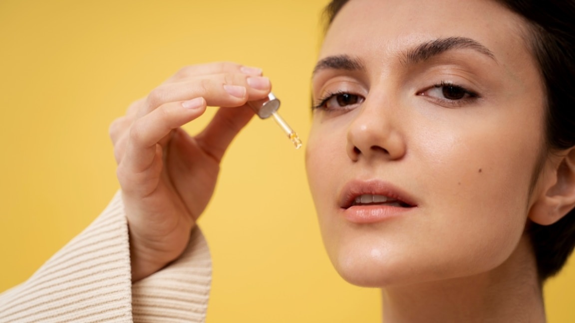 Image of Glycolic Acid Serum For Skin: Benefits, How to Use It & Best Serums to Try
