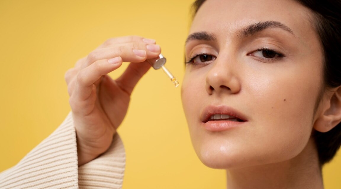 Glycolic Acid Serum For Skin: Benefits, How to Use It & Best Serums to Try
