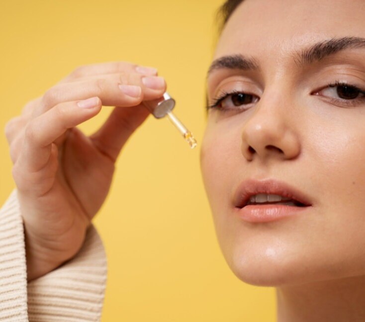 Image of Glycolic Acid Serum For Skin: Benefits, How to Use It & Best Serums to Try