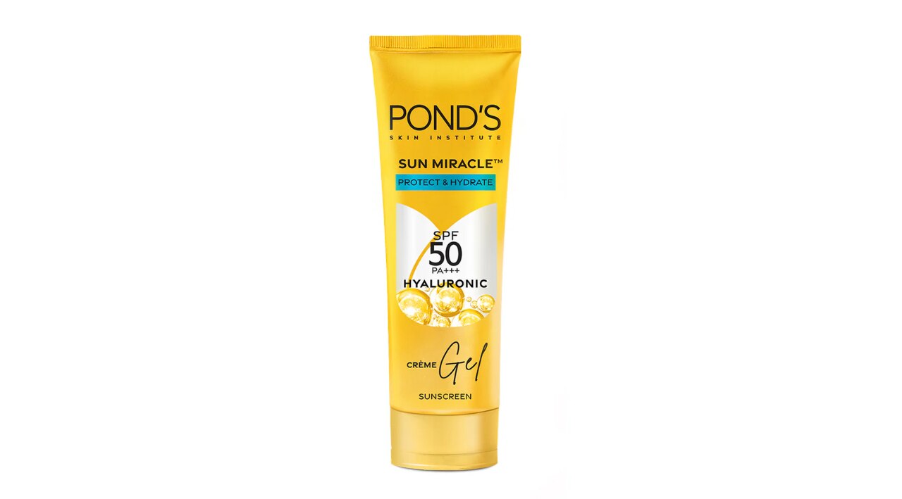 POND’S Sun Miracle SPF 50 PA+++ Crème Gel Sunscreen