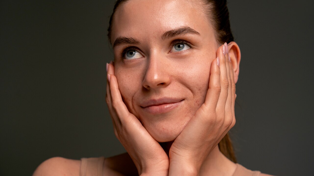 Coffee Scrub Benefits for Skin - Improves skin texture 