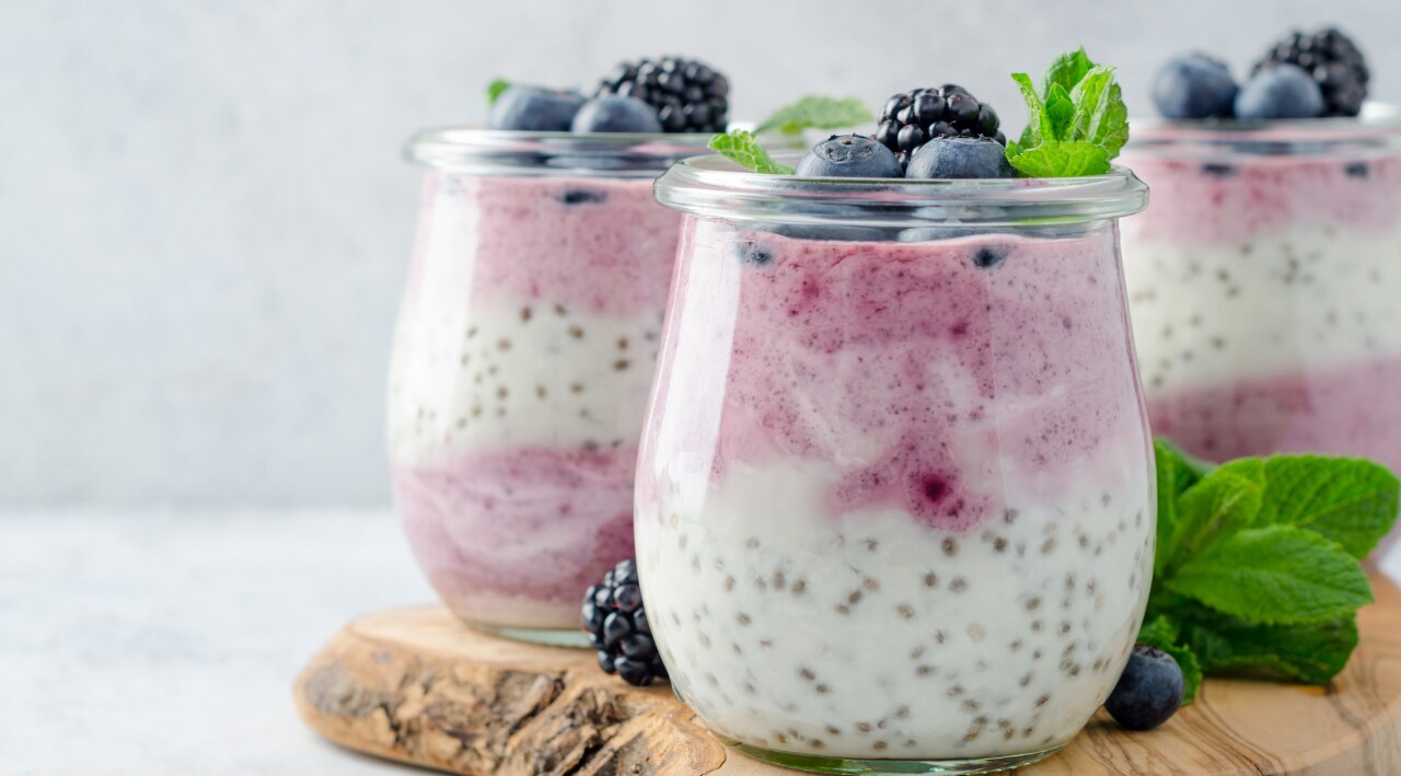 1. Chia Berry Glow Smoothie