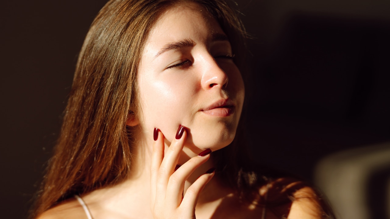 2. Soothes Inflammation