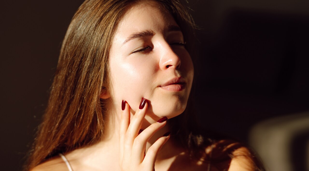 2. Soothes Inflammation