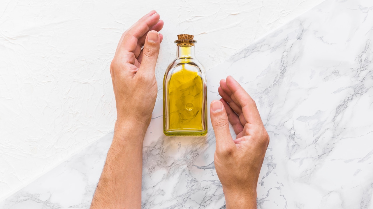 Myth 1: Oiling causes more hair fall Image