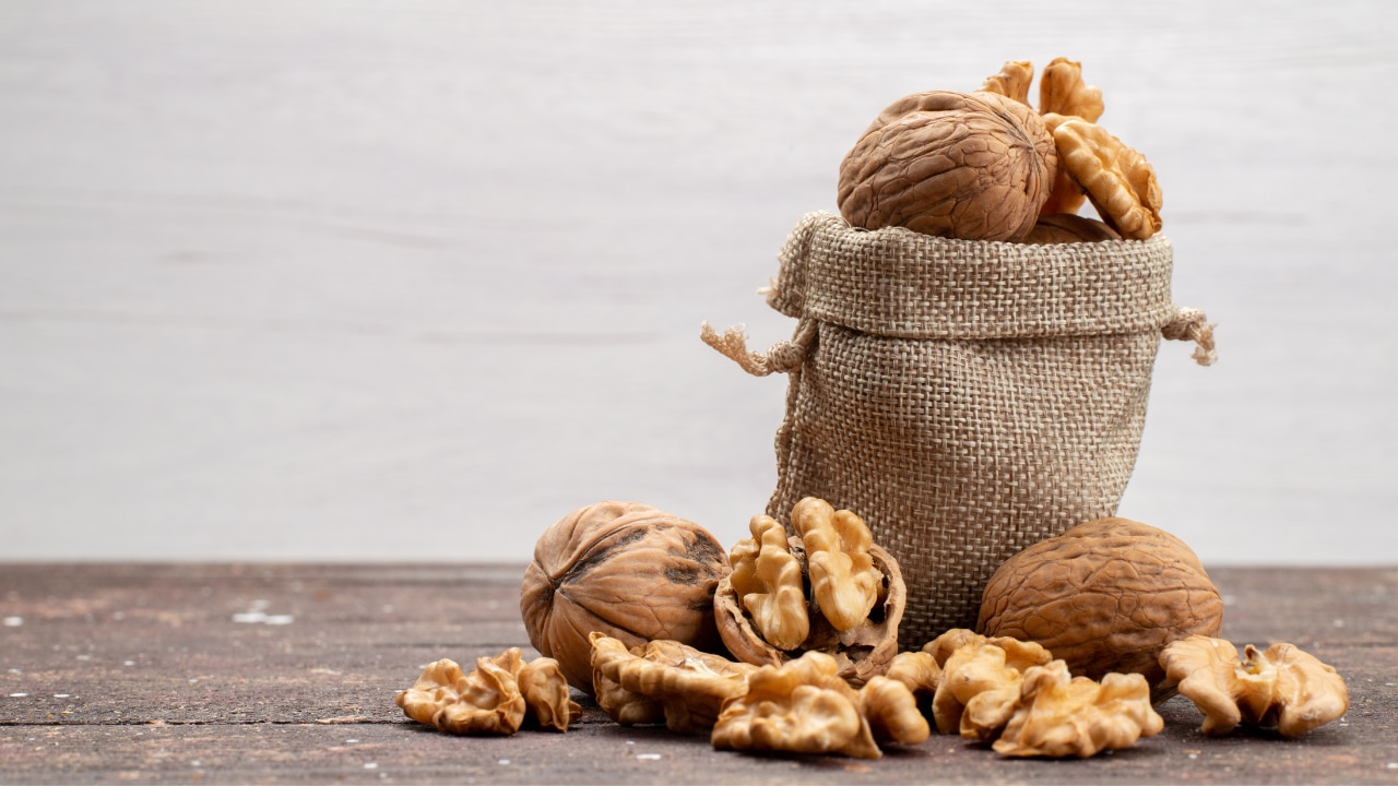 Walnuts – Omega-3s and Biotin Powerhouse